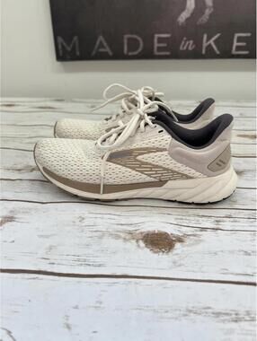 Brooks Anthem 6 Running Shoes - Size 8